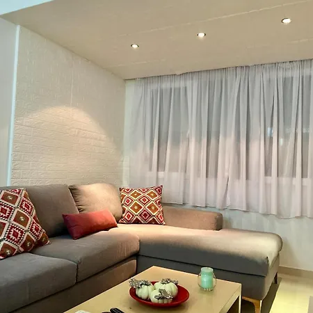 Cozy Apartment At City Lake Tirana Exterior photo
